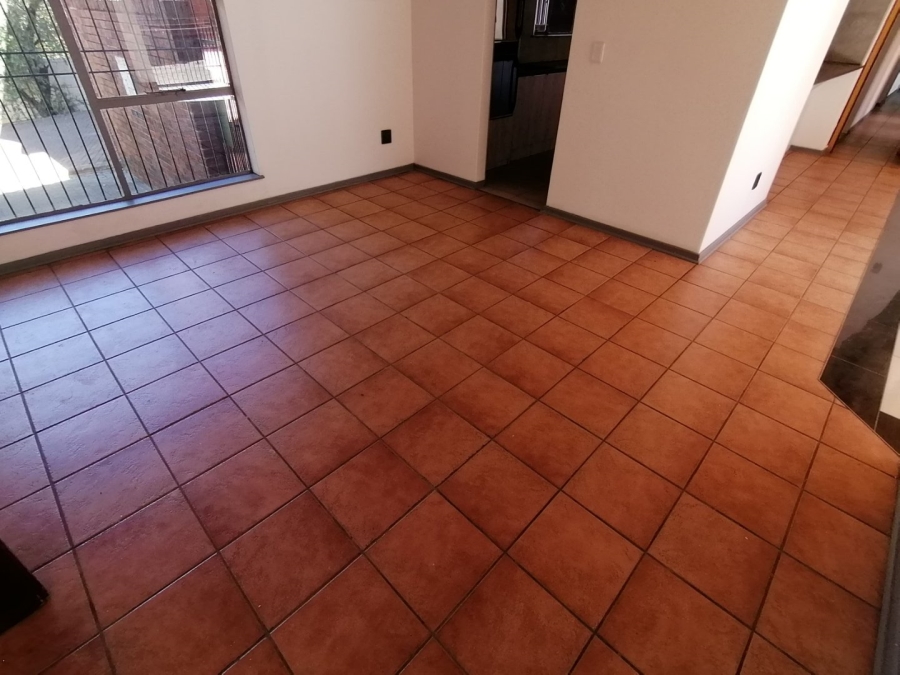 4 Bedroom Property for Sale in Heuwelsig Free State